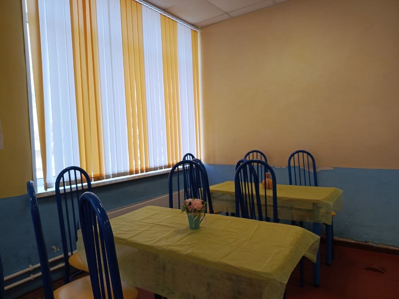 Изображения столовой.